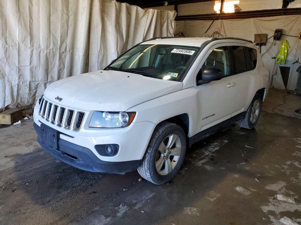 2016 JEEP COMPASS Sport — Front 3/4