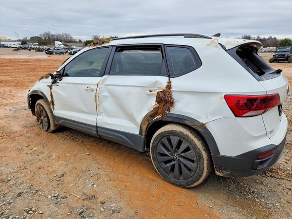 2022 VOLKSWAGEN TAOS