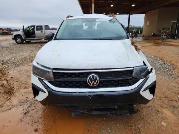 2022 VOLKSWAGEN TAOS