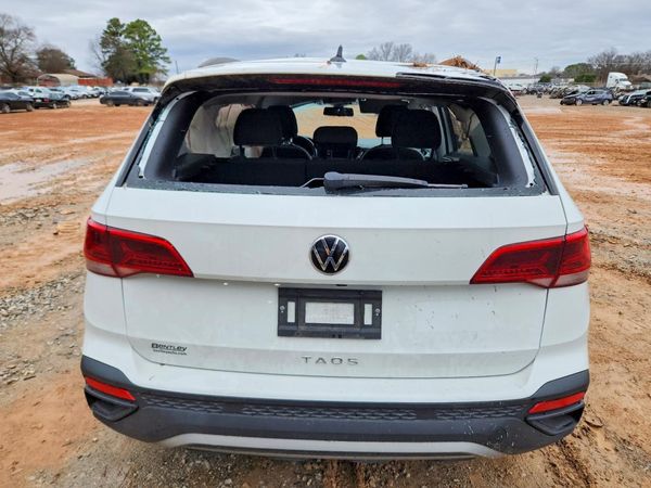 2022 VOLKSWAGEN TAOS
