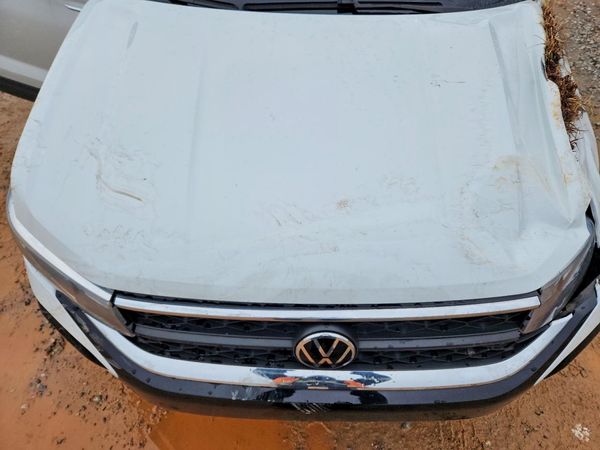 2022 VOLKSWAGEN TAOS