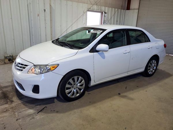 2013 TOYOTA COROLLA — DSFA — Front 3/4