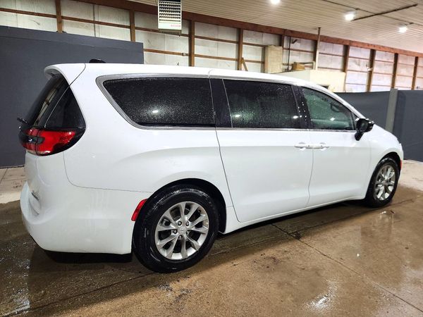 2026 CHRYSLER PACIFICA Limited — PSRA