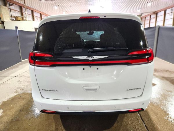 2026 CHRYSLER PACIFICA Limited — DIRR