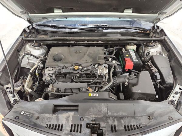 2022 TOYOTA CAMRY LE — Engine bay
