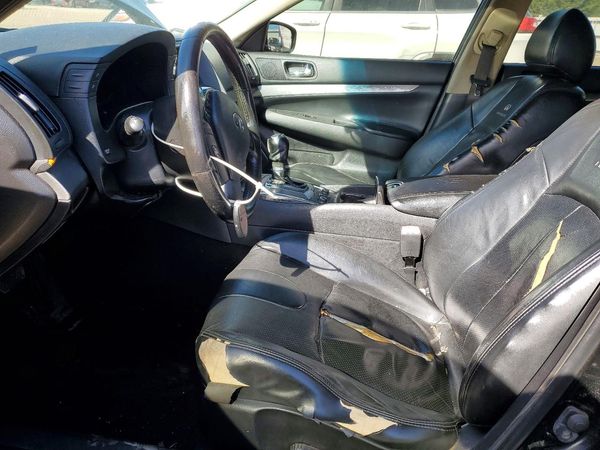 2012 INFINITI G25 — DENT