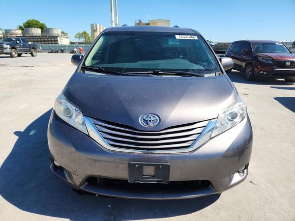 2015 TOYOTA SIENNA — DIRF