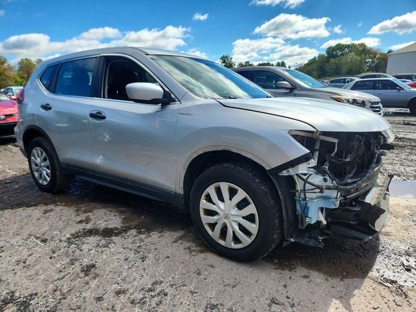 2018 NISSAN ROGUE — Passenger 3/4