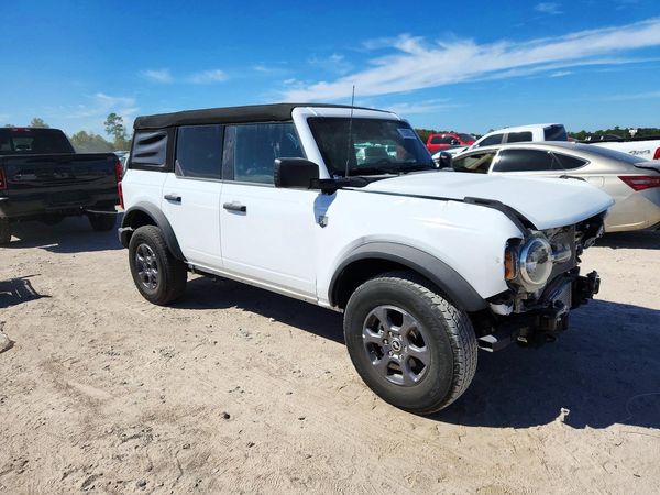 2026 FORD BRONCO Big Bend — Passenger 3/4