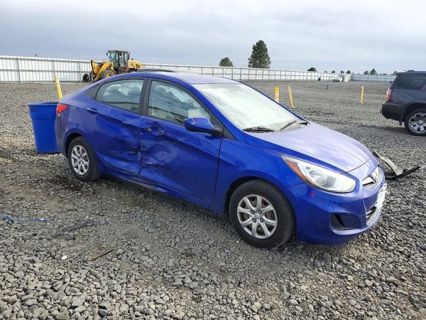 2013 HYUNDAI ACCENT GLS, GS — Passenger 3/4