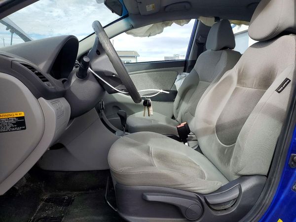 2013 HYUNDAI ACCENT GLS, GS — DENT