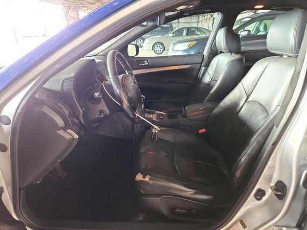 2013 INFINITI G37 — DENT