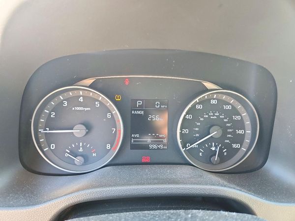 2018 HYUNDAI ELANTRA SE — ODOM