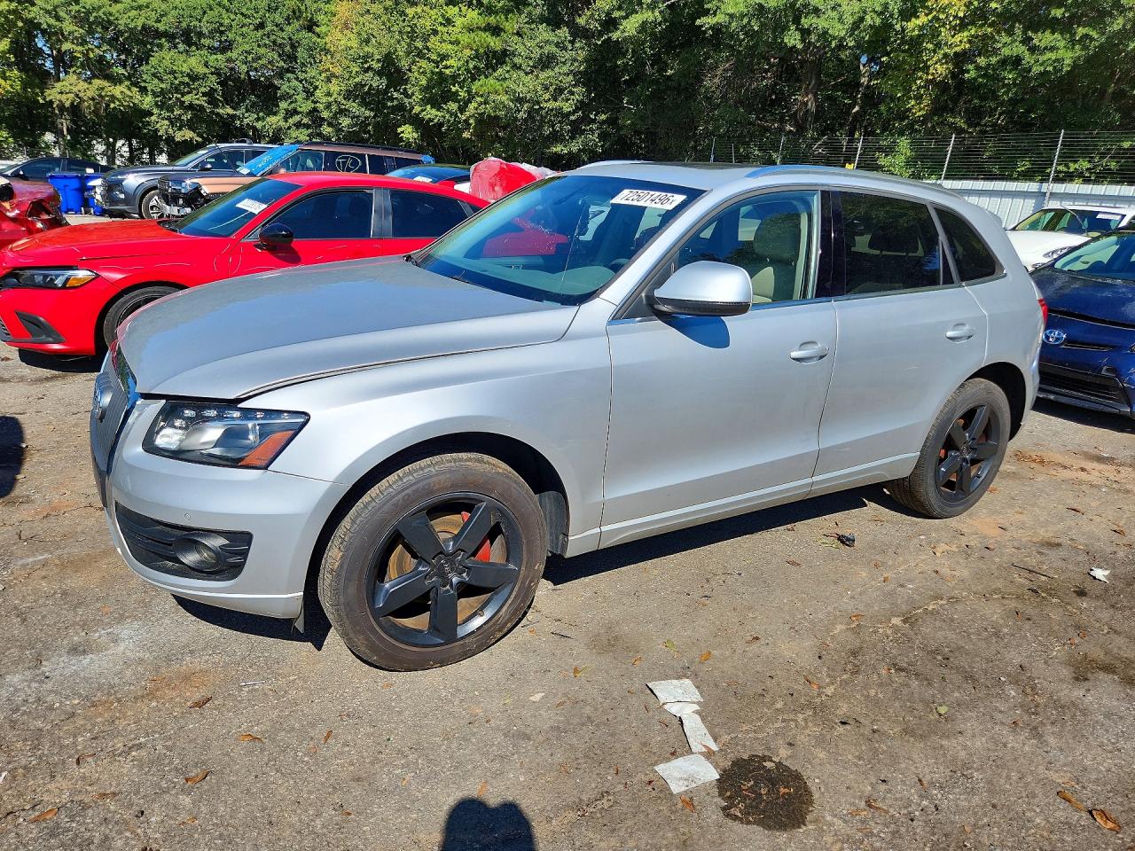 2012 AUDI Q5 Premium Plus — Front 3/4