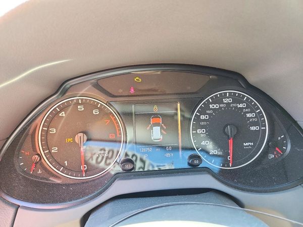 2012 AUDI Q5 Premium Plus — ODOM