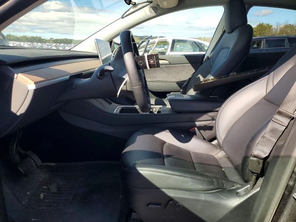 2024 TESLA MODEL Y — DENT