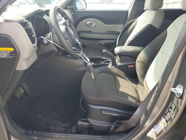 2017 KIA SOUL Base — DENT