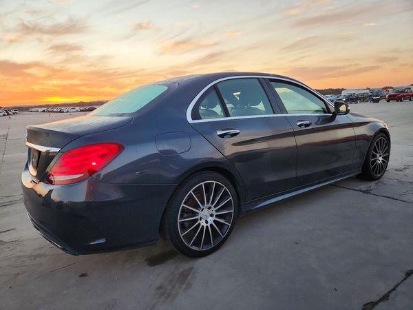 2016 MERCEDES-BENZ C C300