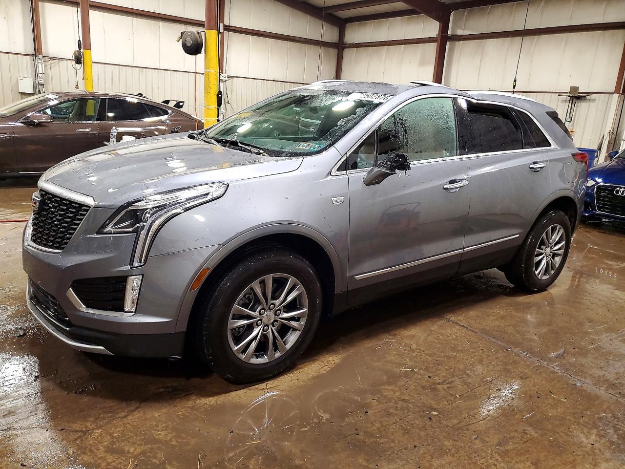 2022 CADILLAC XT5 Premium Luxury — Front 3/4