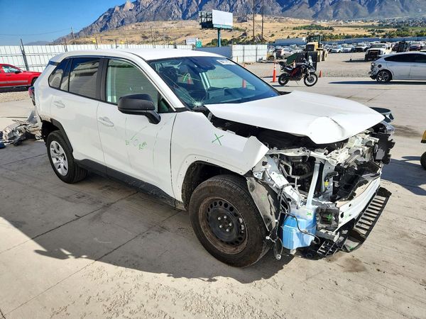 2025 TOYOTA RAV4 — Passenger 3/4