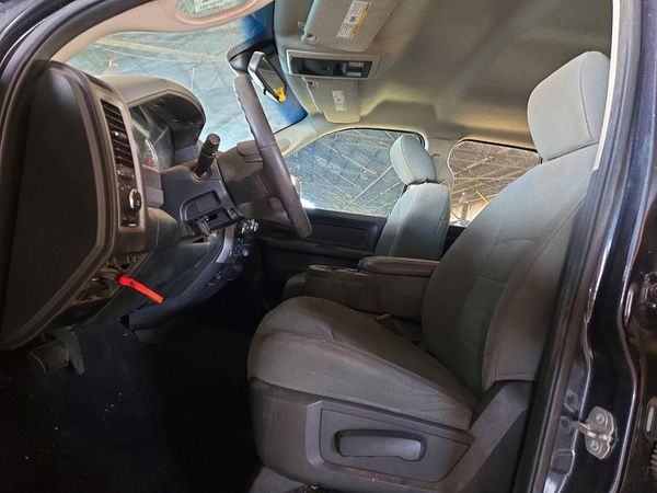 2015 RAM 1500 ST — DENT