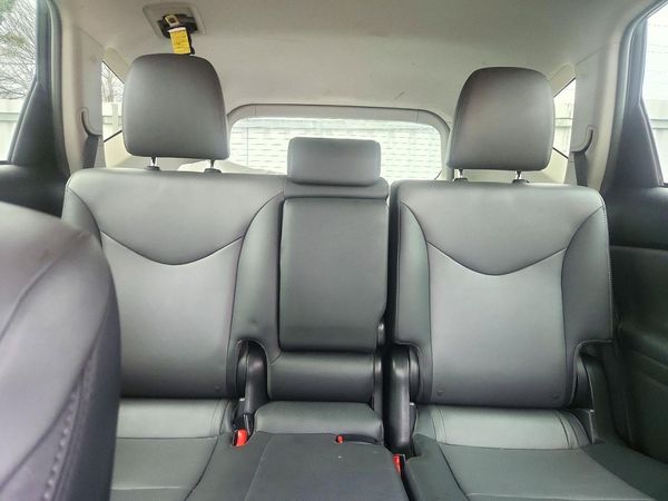2013 TOYOTA PRIUS — SUVN