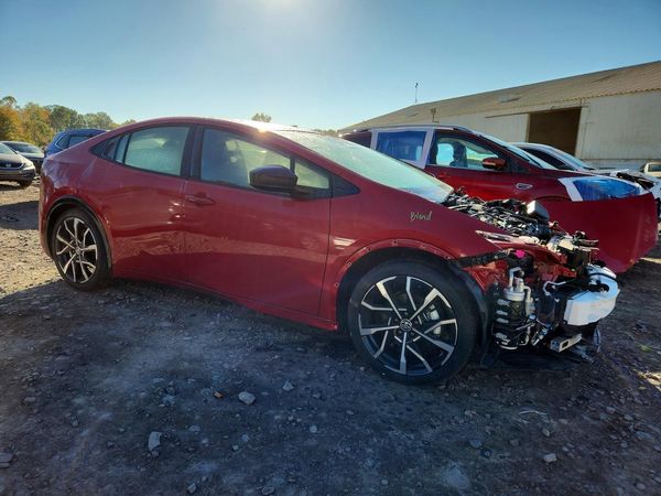2026 TOYOTA PRIUS — Passenger 3/4