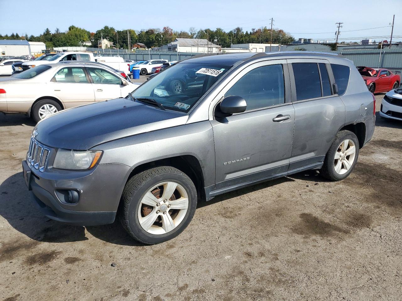 2014 JEEP COMPASS Latitude — Front 3/4