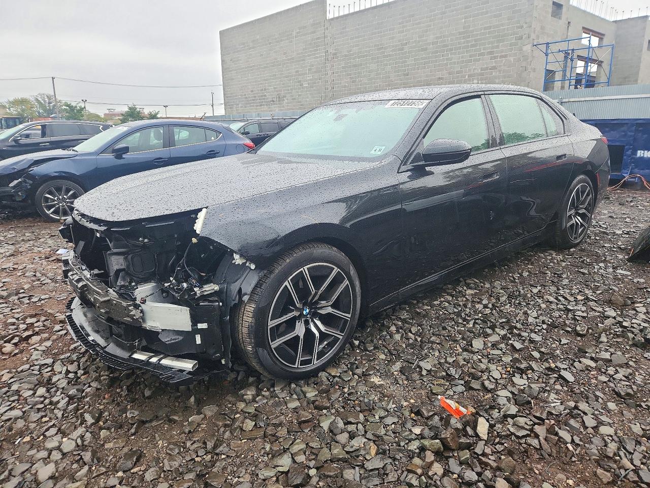 2026 BMW 740 xDrive — Front 3/4
