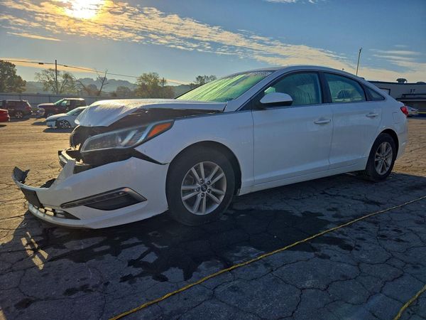 2015 HYUNDAI SONATA SE, ECO — Front 3/4