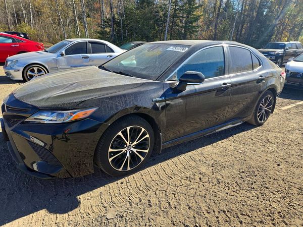 2020 TOYOTA CAMRY — Front 3/4