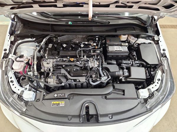 2026 TOYOTA COROLLA LE — Engine bay