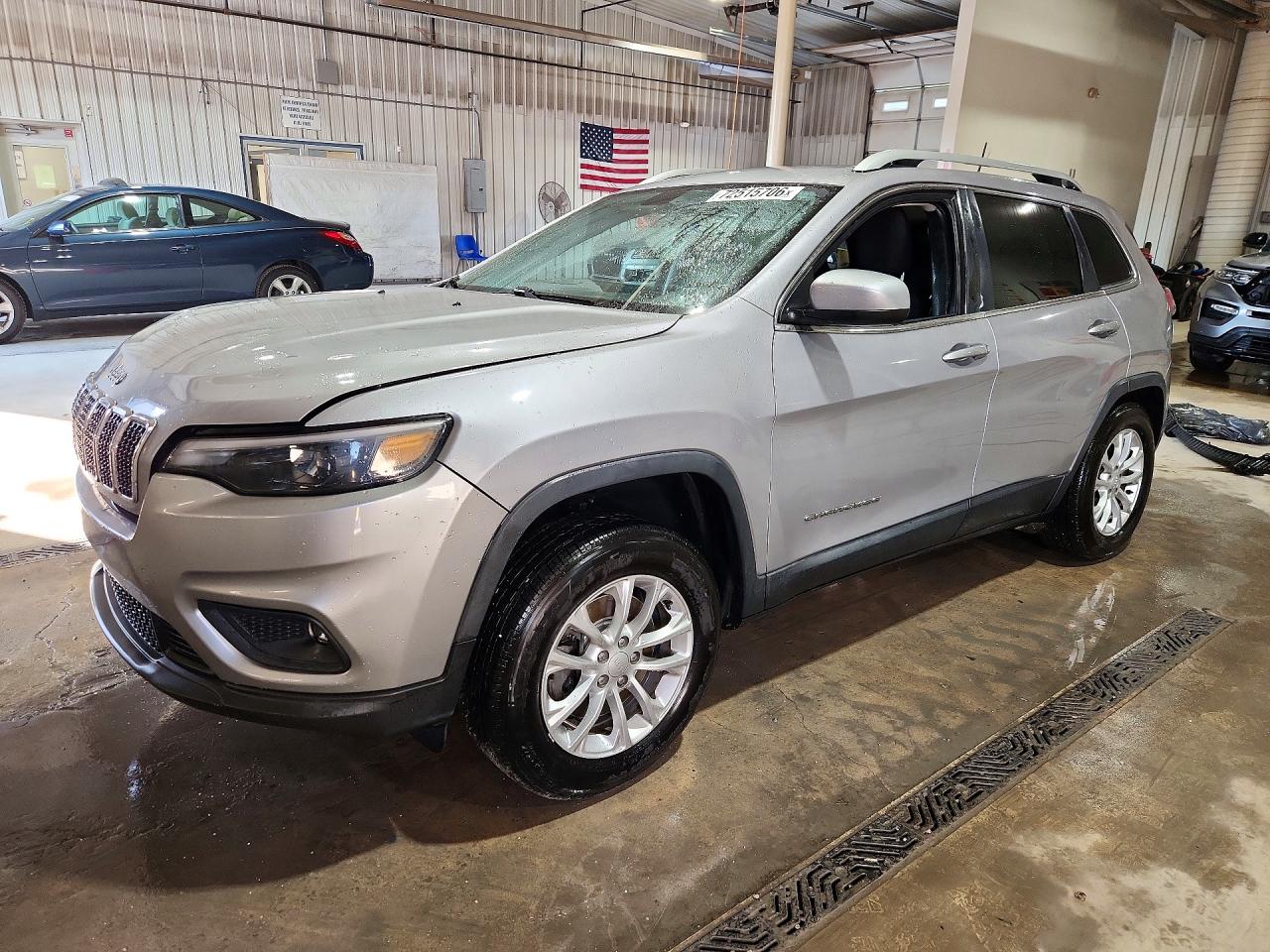 2019 JEEP CHEROKEE — Front 3/4