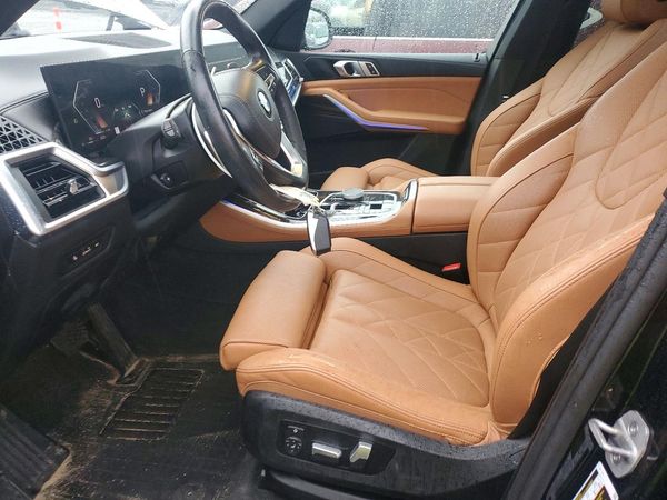 2025 BMW X5 xDrive40i — DENT