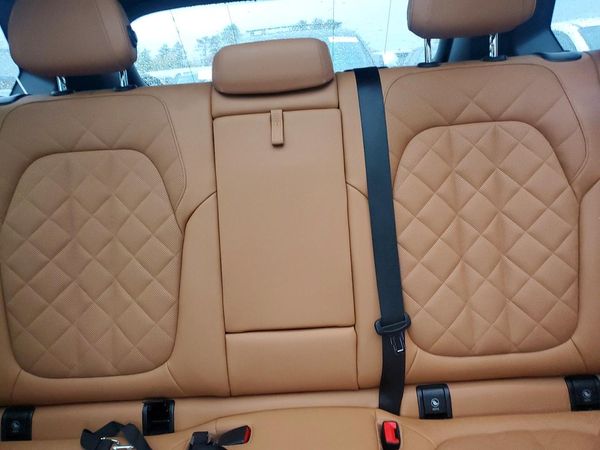 2025 BMW X5 xDrive40i — SUVN