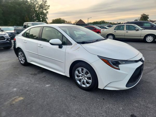 2020 TOYOTA COROLLA LE — Passenger 3/4