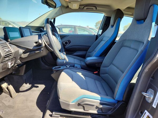 2017 BMW I3 — DENT