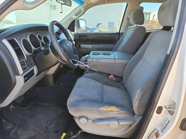 2013 TOYOTA TUNDRA SR5 — DENT