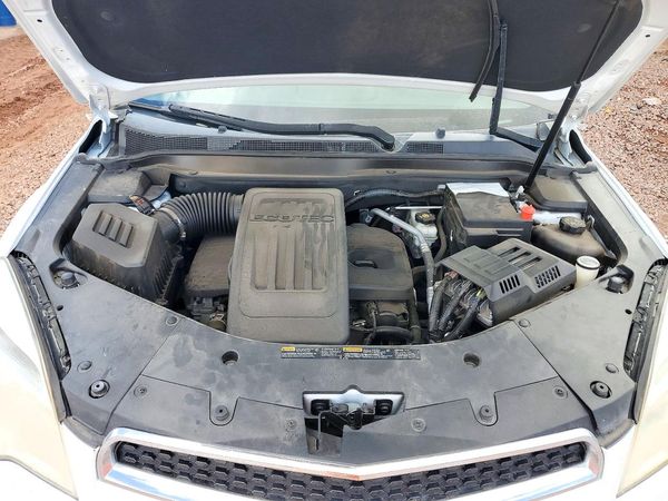 2013 CHEVROLET EQUINOX 2LT — Engine bay