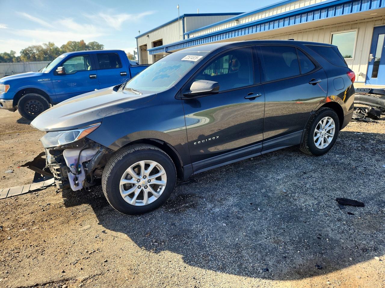 2018 CHEVROLET EQUINOX LS — Front 3/4
