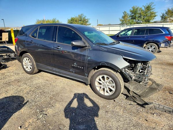 2018 CHEVROLET EQUINOX LS — Passenger 3/4