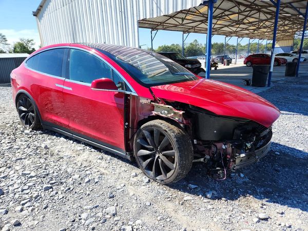2020 TESLA MODEL X — Passenger 3/4