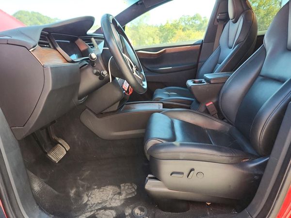 2020 TESLA MODEL X — DENT