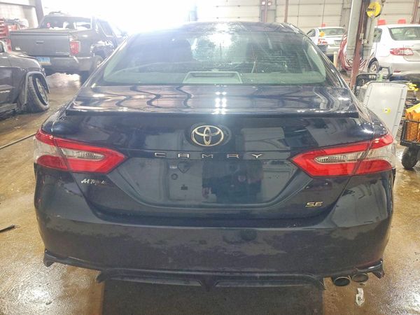 2018 TOYOTA CAMRY