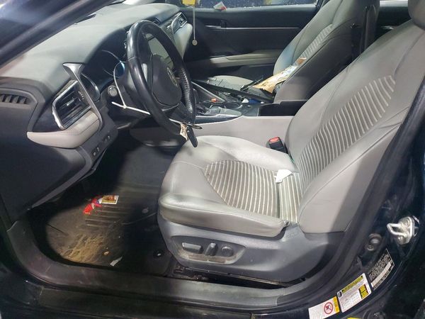 2018 TOYOTA CAMRY