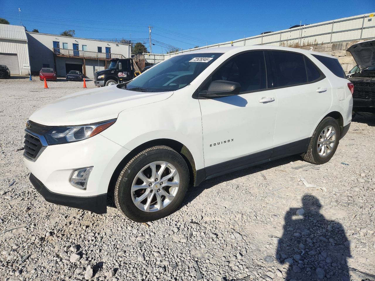2018 CHEVROLET EQUINOX LS — Front 3/4