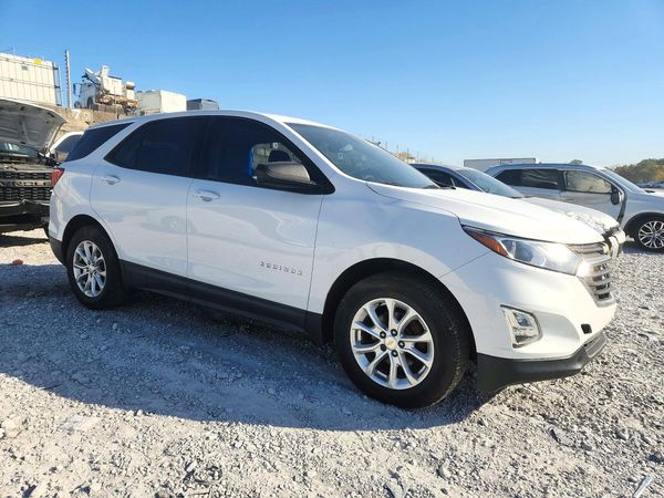 2018 CHEVROLET EQUINOX LS — Passenger 3/4