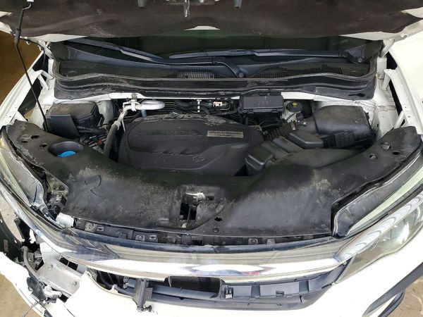 2019 HONDA PILOT EXL — Engine bay