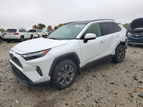 2023 TOYOTA RAV4 Limited — Front 3/4
