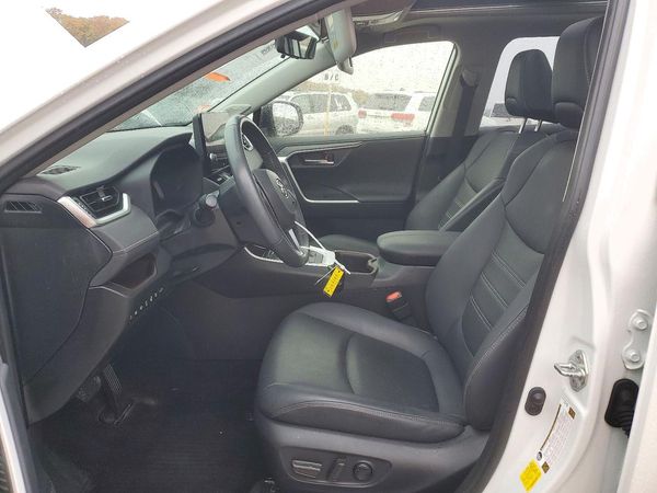 2023 TOYOTA RAV4 Limited — DENT